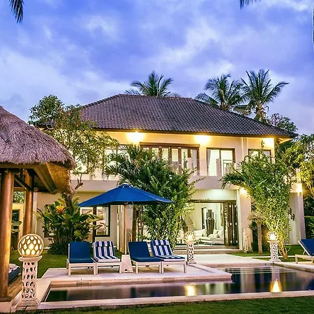 The Beach Front Villas - North Bali Kubutambahan  Chambre photo