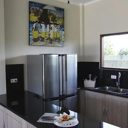 The Beach Front Villas - North Bali Kubutambahan  Chambre photo